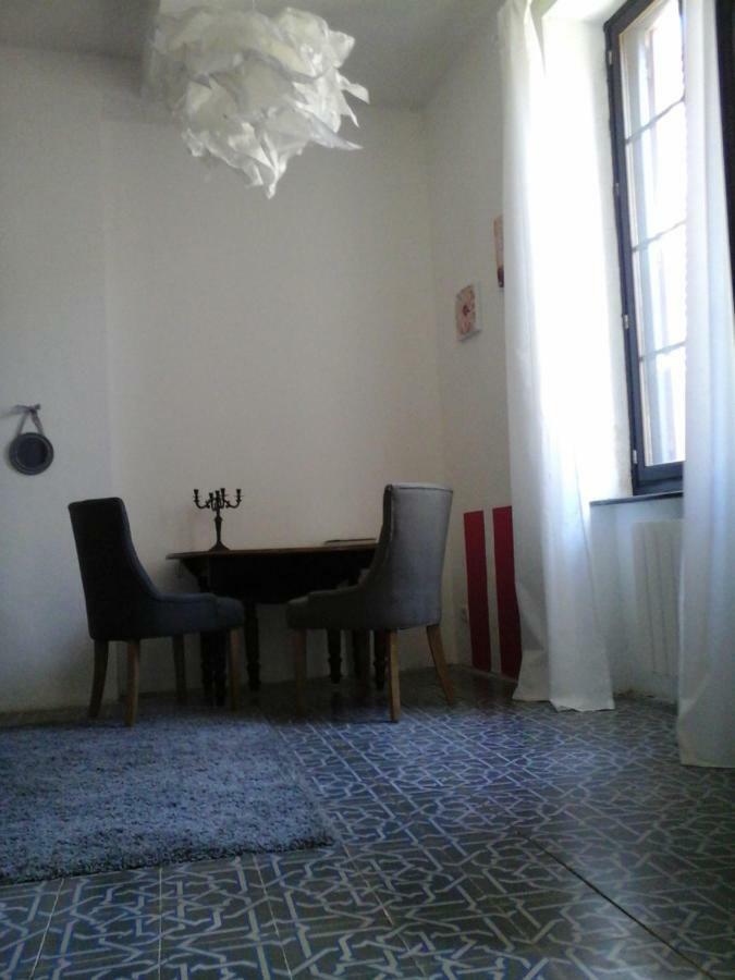 Couette-café La Vigneronne 1870 3*